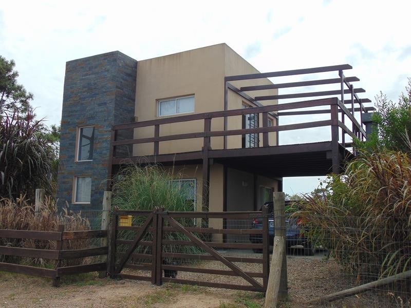 Casa en alquiler Balneario Buenos Aires 